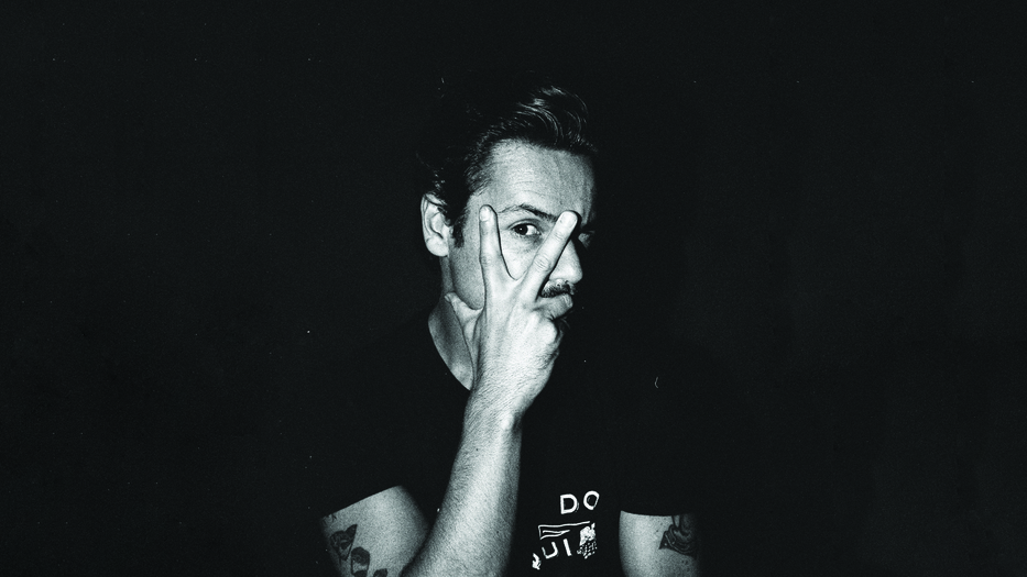 Está a chegar a Lisboa o espetáculo de stand-up do vocalista d’Os Azeitonas