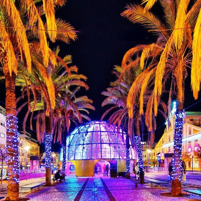 Luzes, Pai Natal, ação! Saiba quando se acendem as iluminações nestas 7 cidades de Norte a Sul