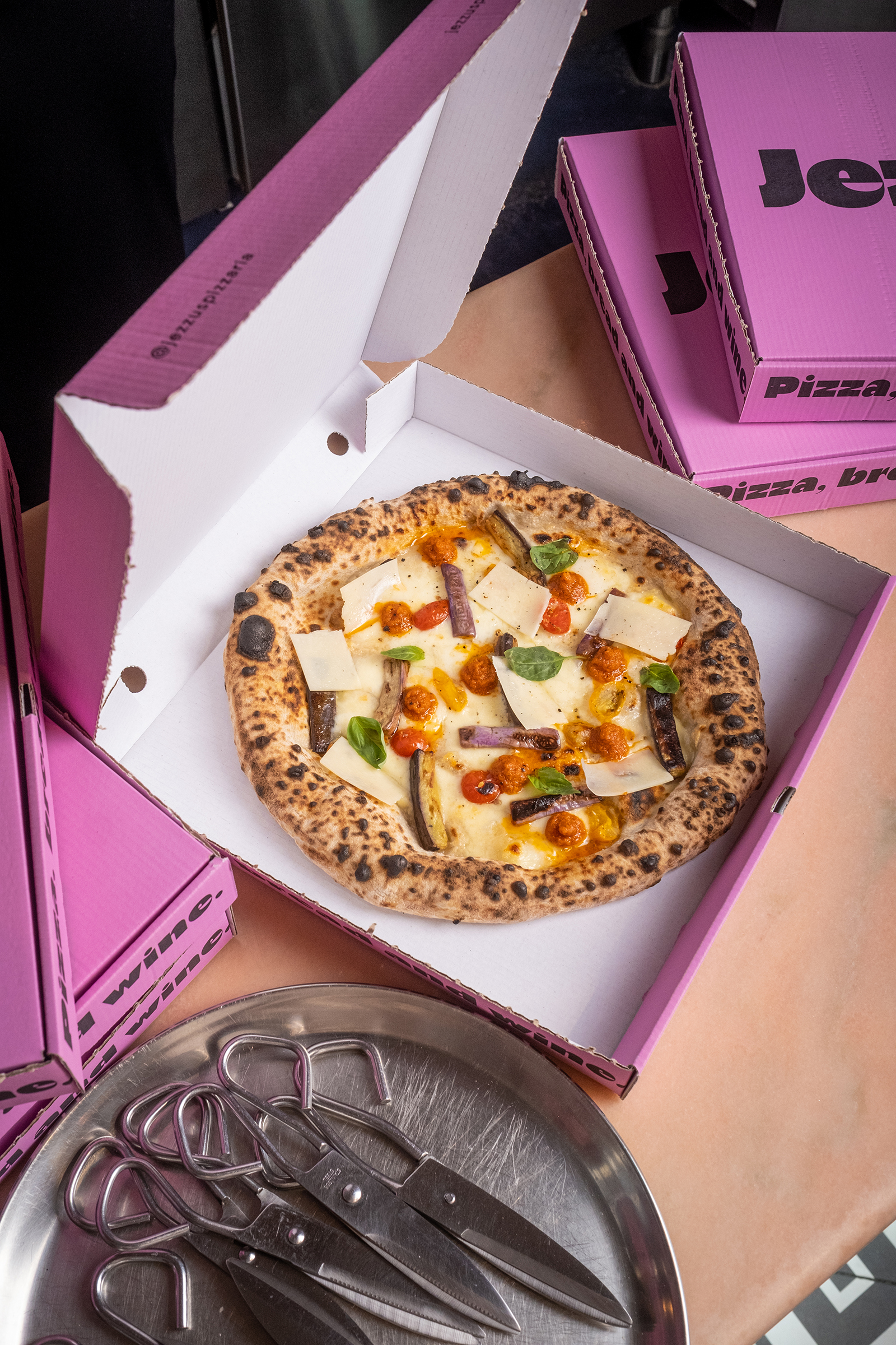 Alerta, pizza à borla. Só tem de aparecer neste restaurante para jantar a custo zero