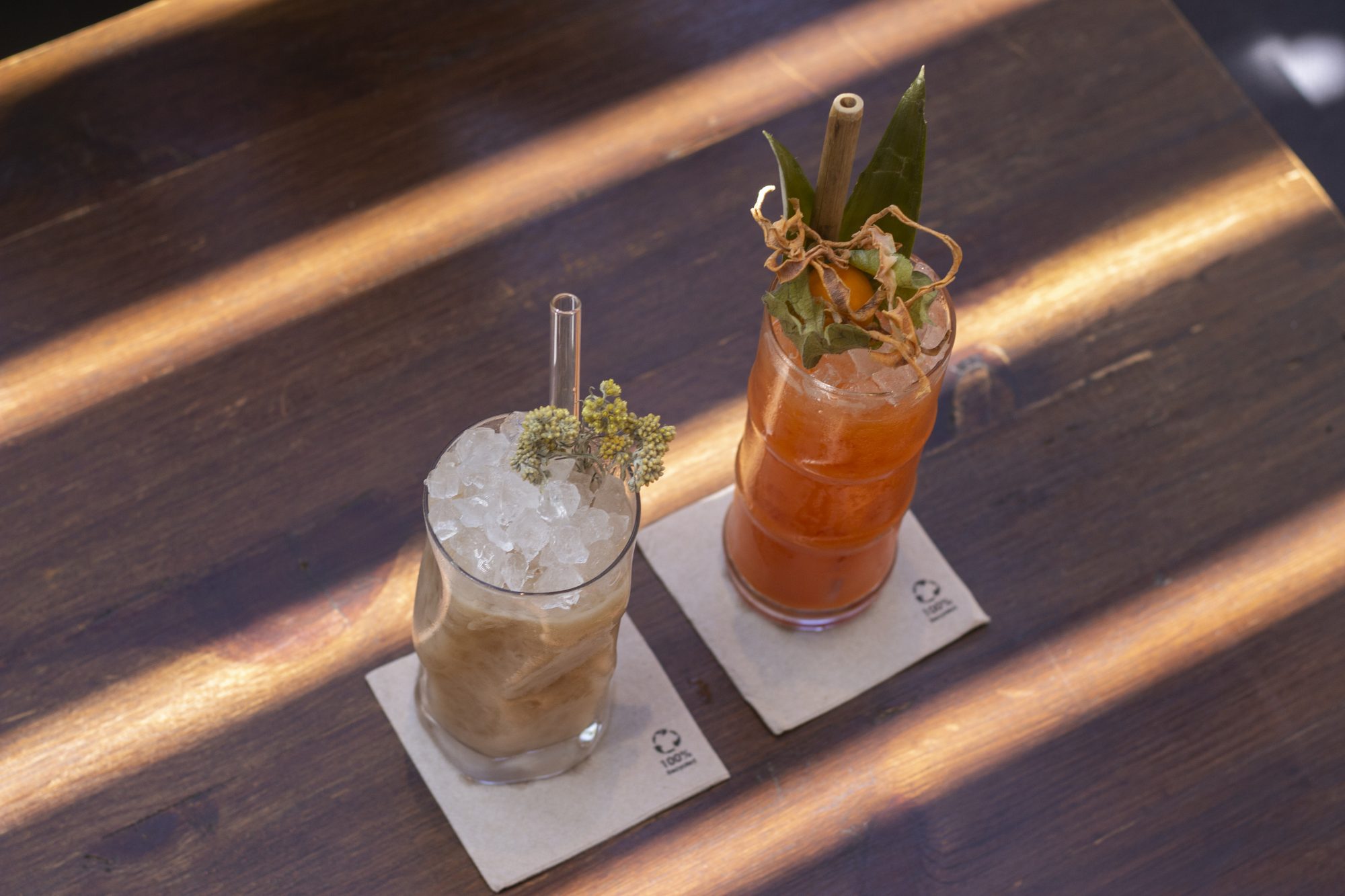 Palhinhas de bambu, cerveja artesanal e café da Madragoa. É este o caminho da sustentabilidade no Pesca