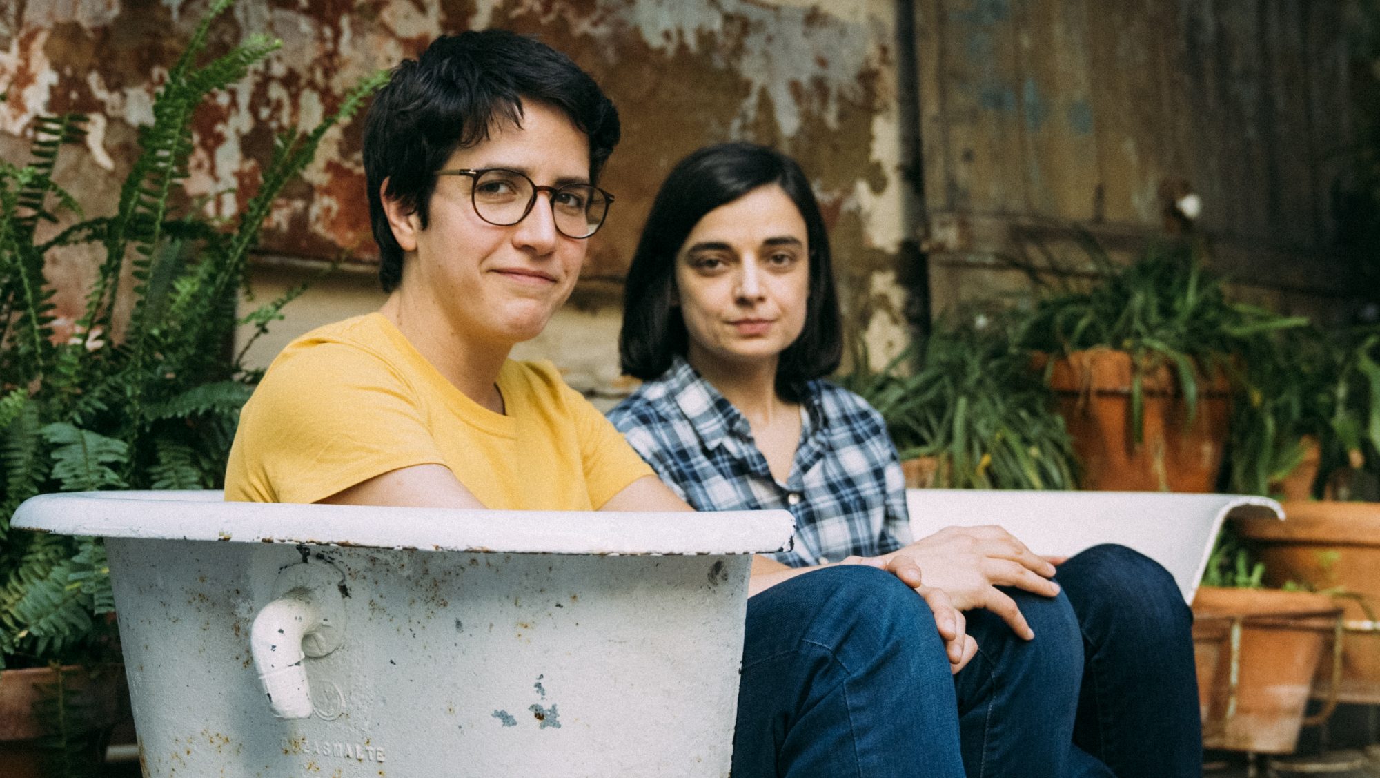 Música. “Vamos tocar em dois conventos, numa herdade e até em cima de uma linha do comboio”