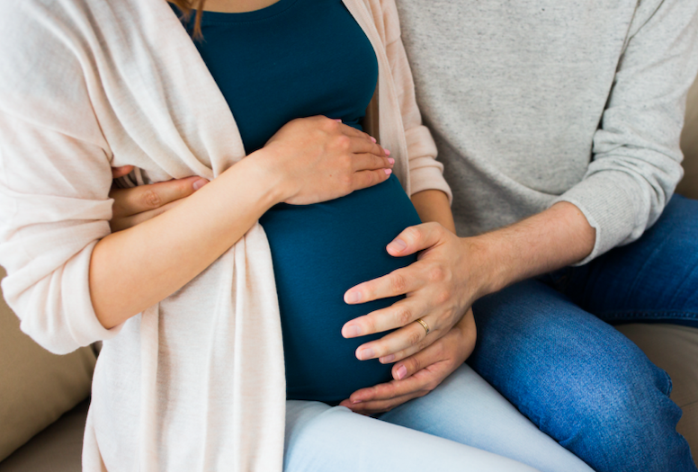 Grávidas voltam a poder ter acompanhante nas consultas, ecografias e parto