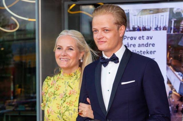 Filho da princesa Mette-Marit da Noruega libertado. Há suspeitas de mais um crime sexual