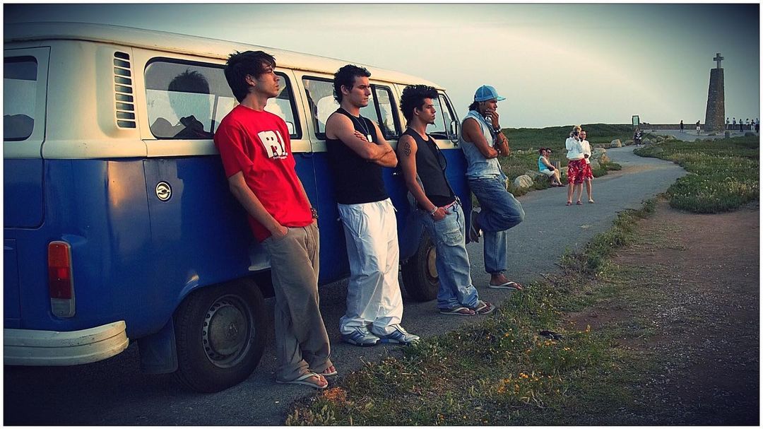 D’ZRT vão voltar? Fotografias antigas deixam fãs em ânsias. “Preparados para este Verão Azul?”