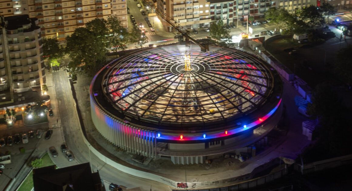 Antiga praça de touros vai ser espaço com lojas, restaurantes e bares. Saiba onde fica