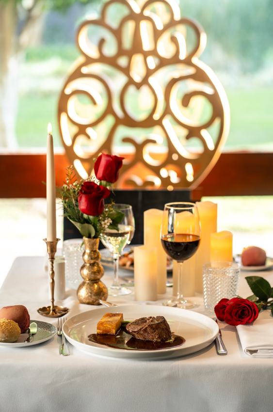 Neste hotel, o jantar de Dia dos Namorados é à luz de 1000 velas (e há ainda um sorteio de luxo)