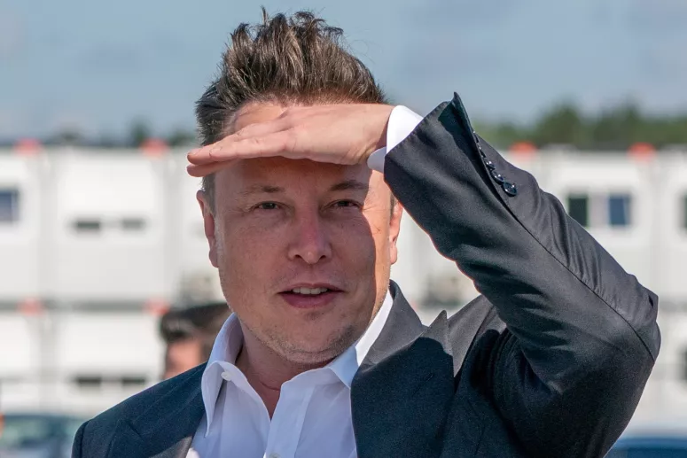 Obsessões e métodos agressivos: nova biografia de Elon Musk revela momentos chave da Tesla e SpaceX