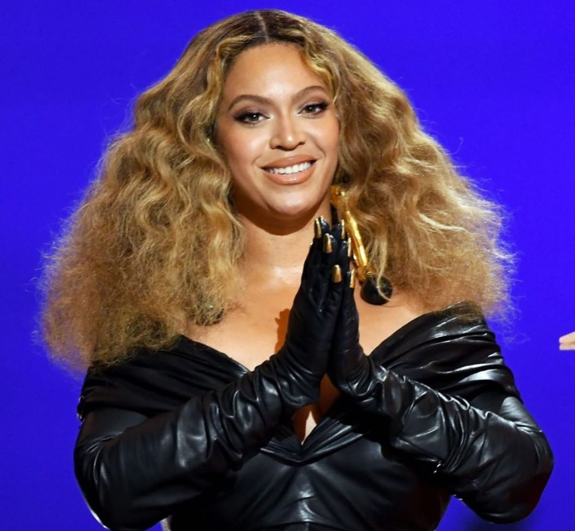 Grammys. Beyoncé torna-se na mulher mais premiada da história da competição