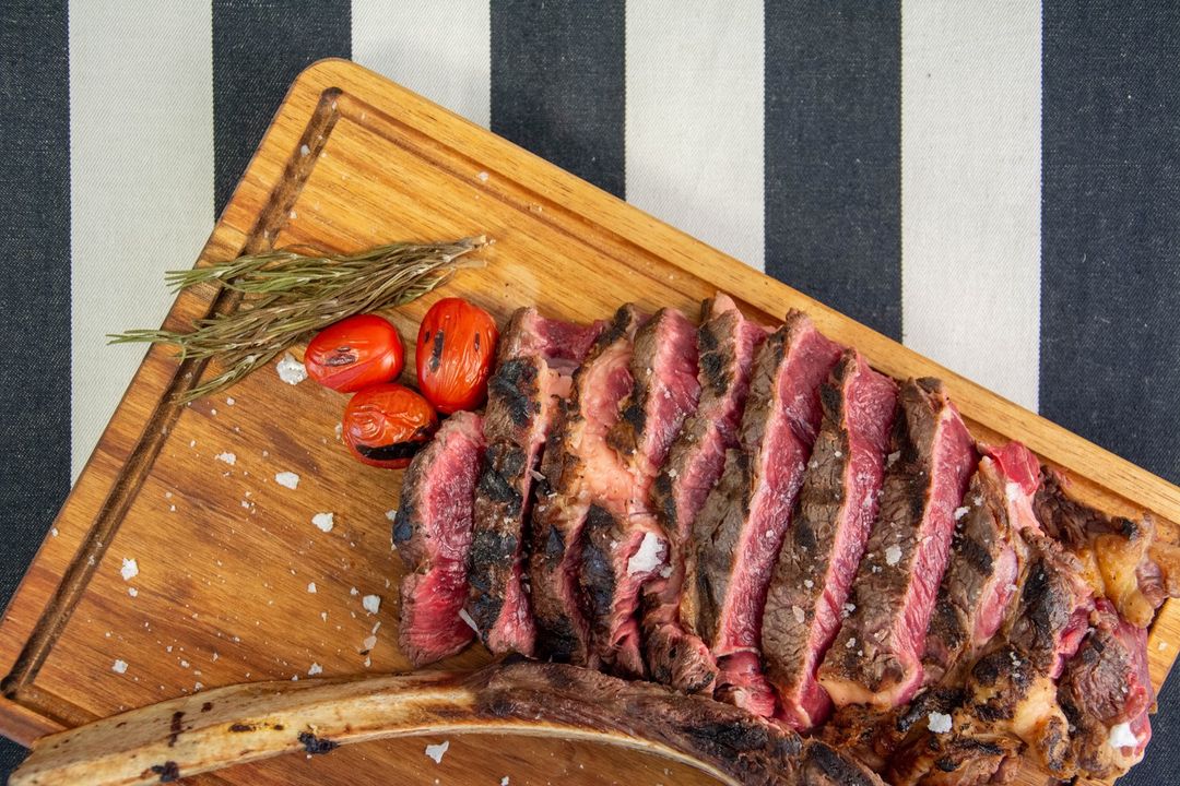 Fomos ao novo assador ibérico de Alvalade (que tem pratos desde 9,90€). Veja como correu