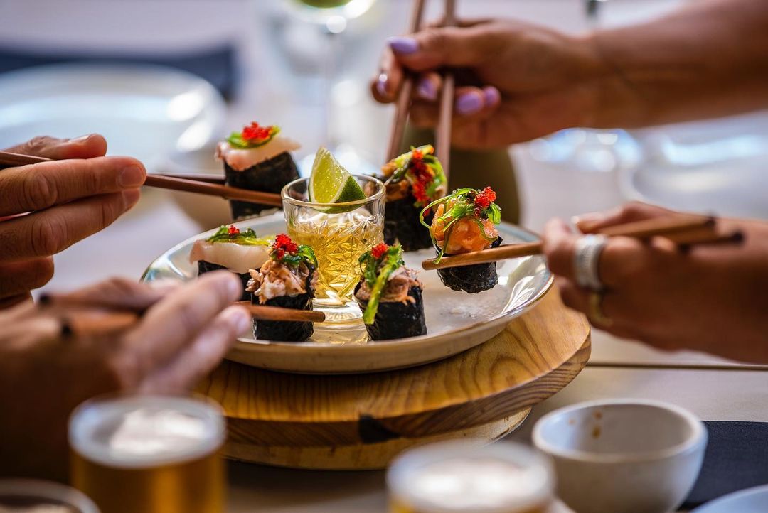 Trio de chefs invade o Miss Jappa para jantares pop-up (que incluem uma roleta russa de gunkans)