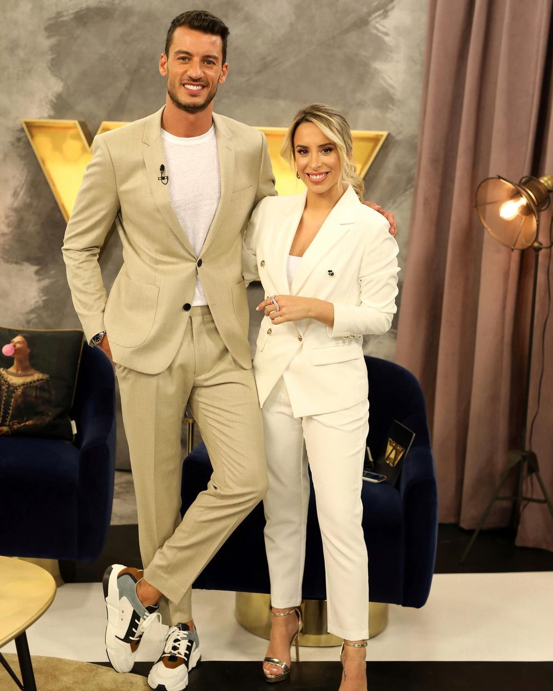 Ruben Rua está em isolamento profilático. Helena Coelho apresenta programa sozinha