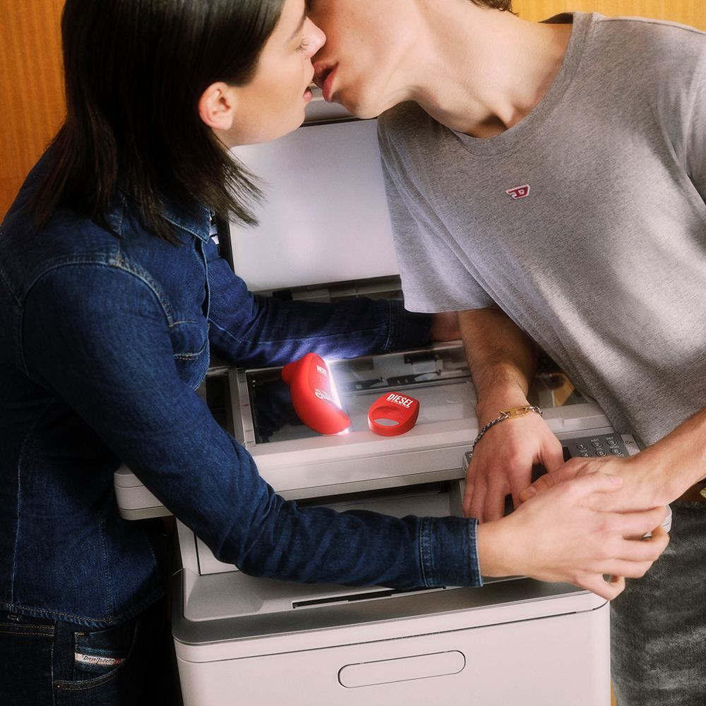 Libertação e ousadia. É isto que une a moda ao sexo, como provam estes novos brinquedos sexuais