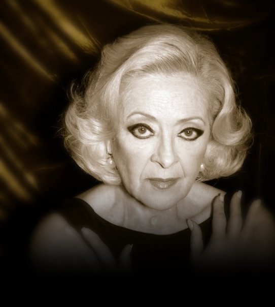 Simone de Oliveira releva em entrevista que os seus filhos tiveram pais incógnitos durante 10 anos