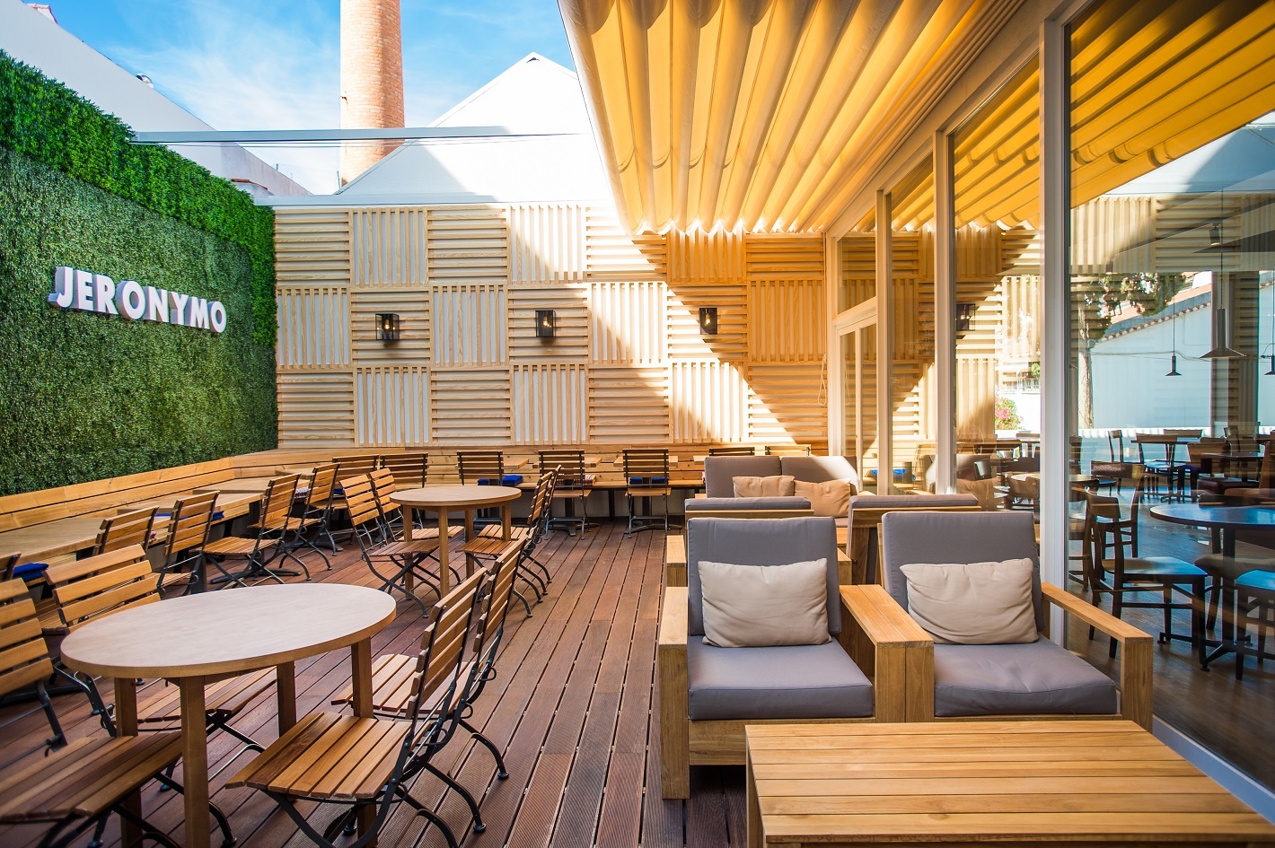 O novo Jeronymo tem jardim, brunch e 22 formas de beber café