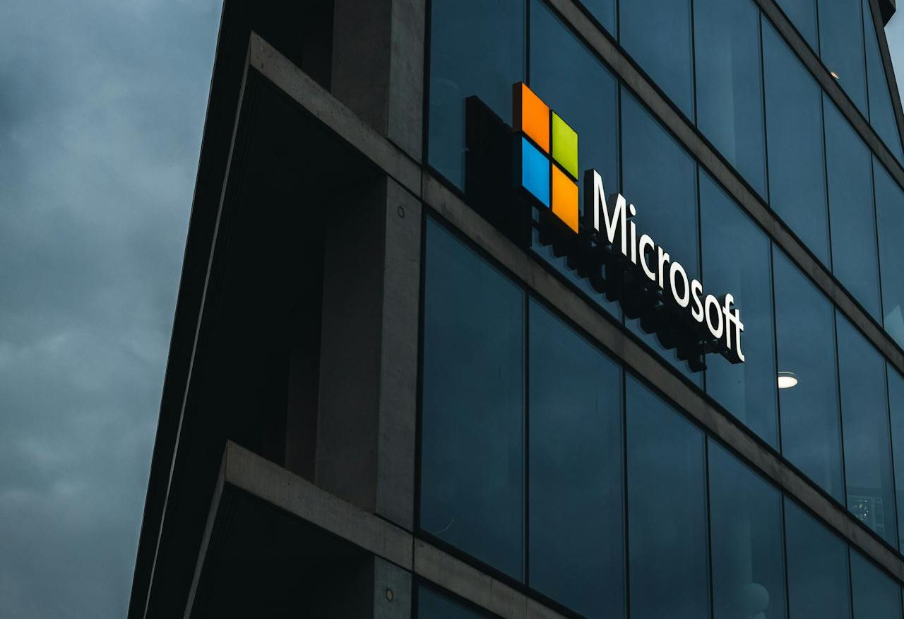 Apagão informático em todo o mundo: “Blue Screen” afeta sistemas Microsoft e empresa diz que já está a tomar medidas