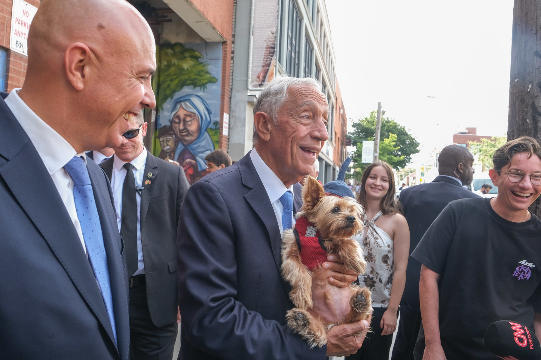 Felizes são os professores nesta profissão de futuro e uma palavrinha sobre Marcelo