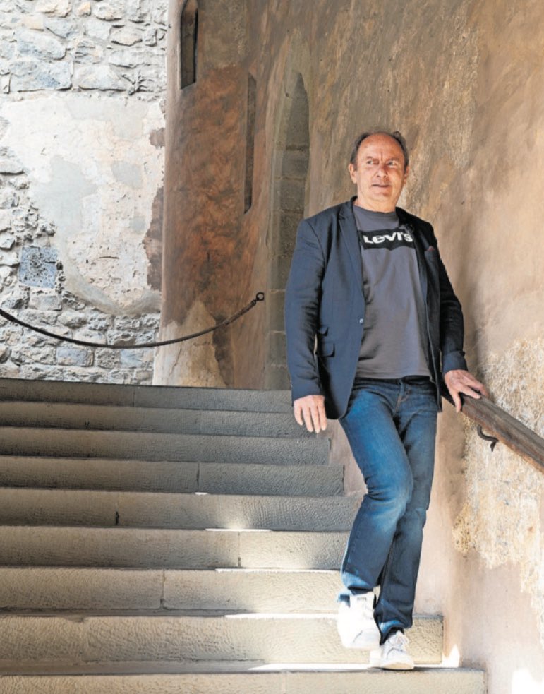 Homem com Parkinson volta a andar depois de 30 anos graças a procedimento. “Mudou a minha vida”