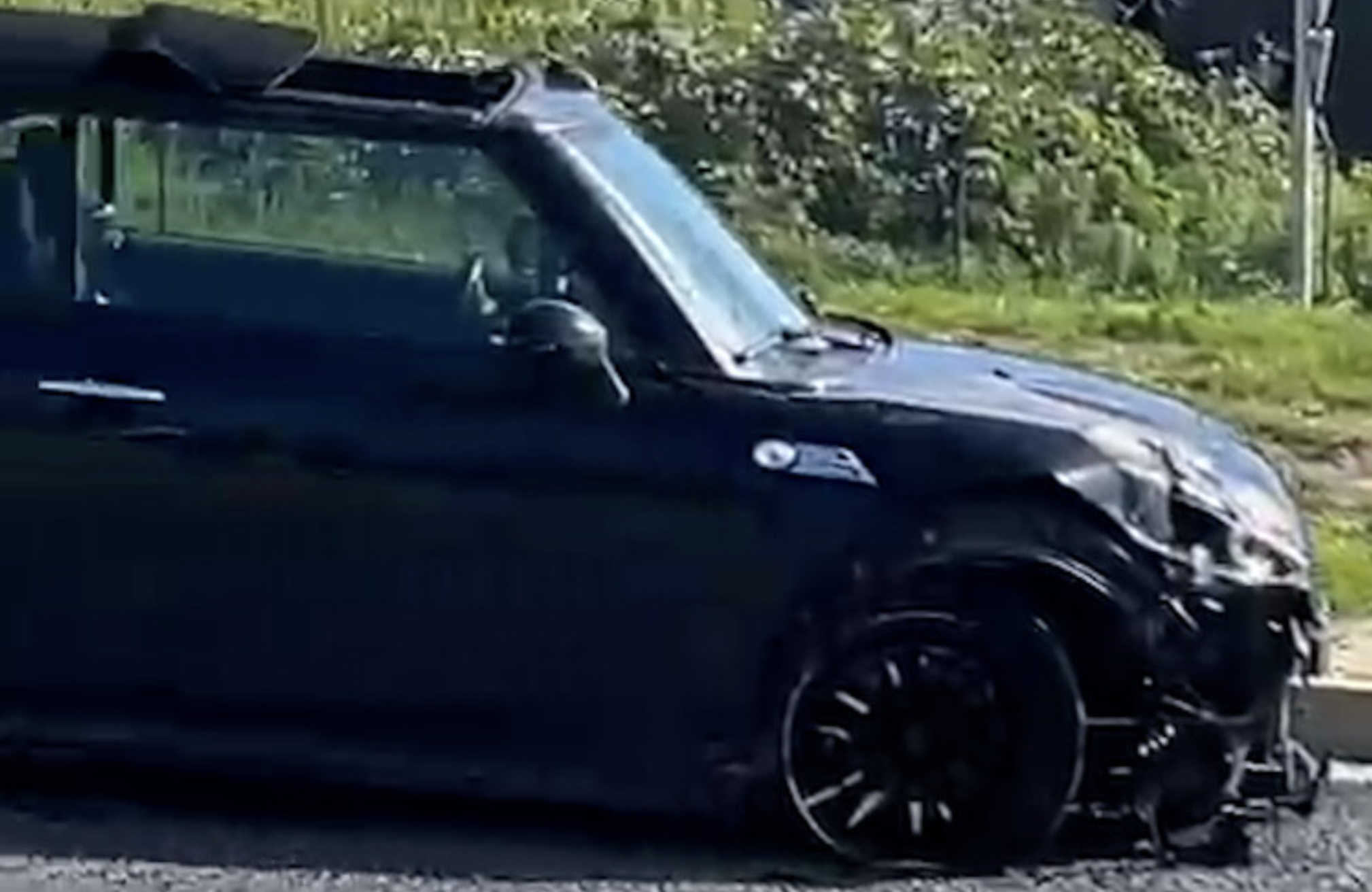 Criminoso cadastrado atira carro contra um PSP que seguia de mota e foge. Tudo no centro de Lisboa