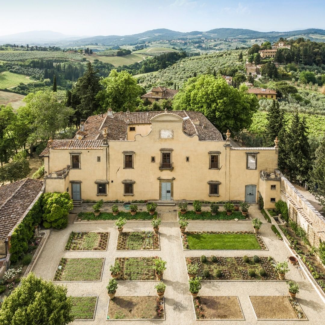 Há quem se contente com o quadro de Mona Lisa. Há quem prefira a casa (e já pode ser comprada)