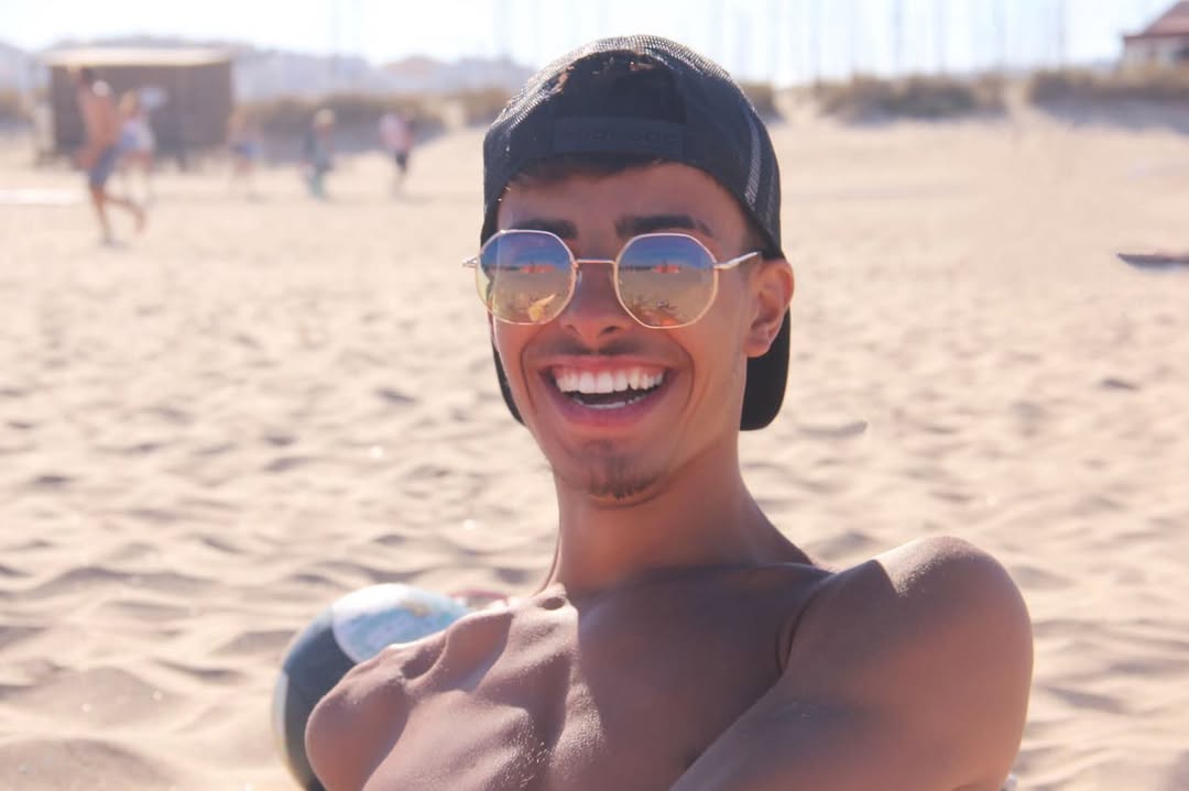 Diogo da “Casa dos Segredos” dá que falar nas redes sociais. 15 fotos do mulherengo da edição