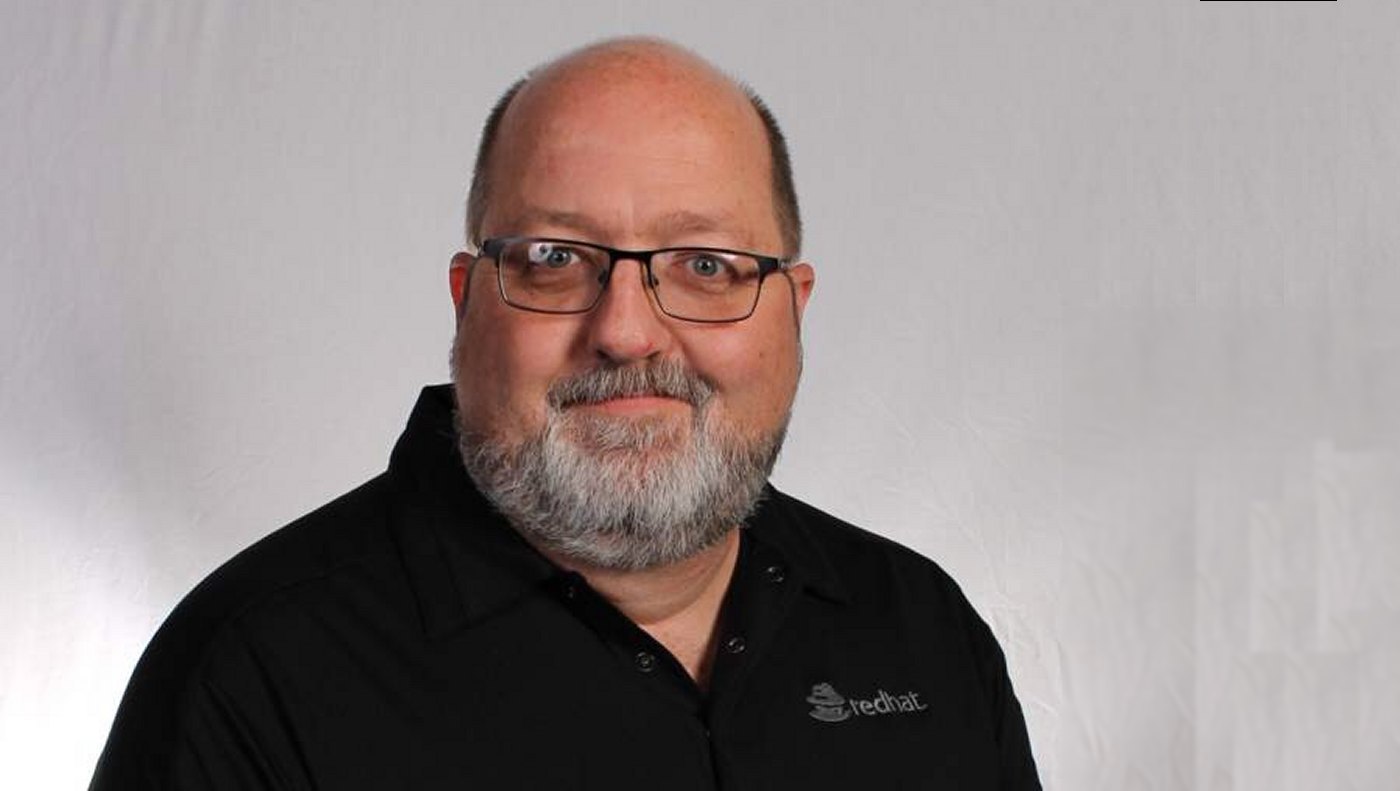 Bernardo Sousa estreia-se como ator na novela “Rua das Flores” da TVI — e já temos imagens