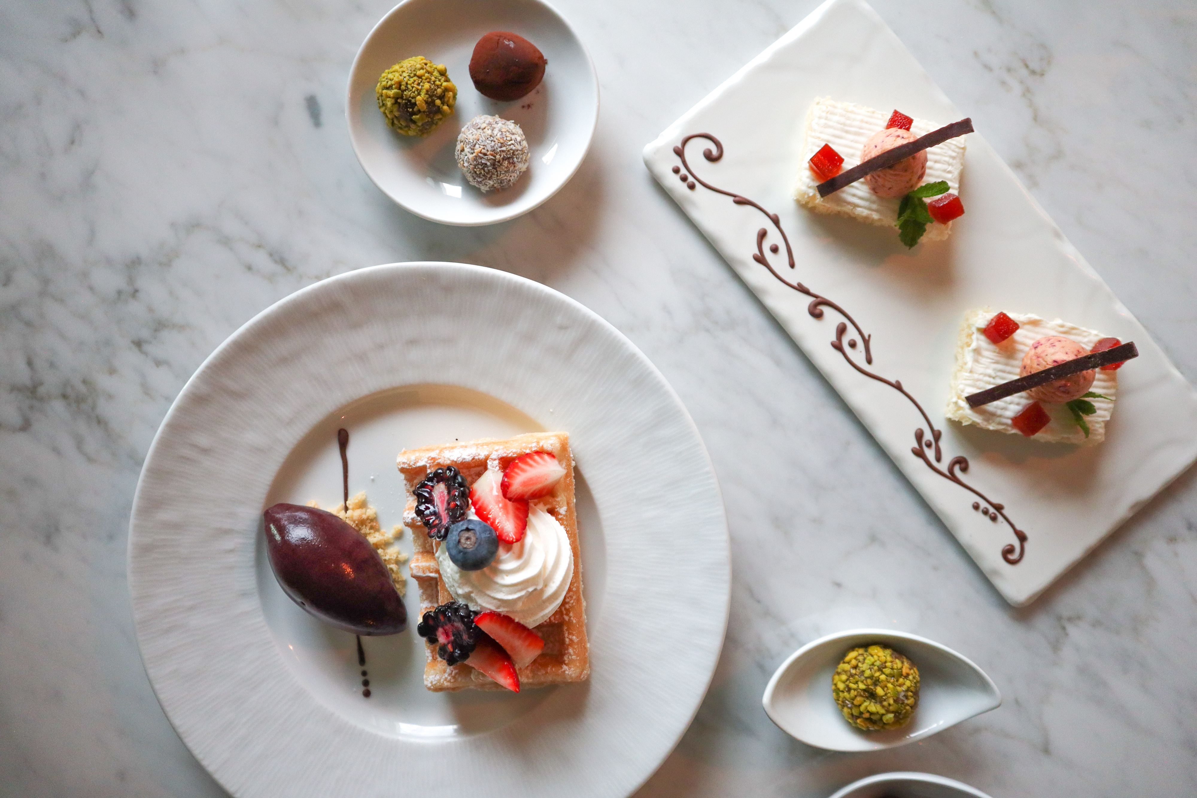 Encha a barriga de açaí, paçoca e brigadeiros neste brunch de Carnaval com o melhor do Brasil