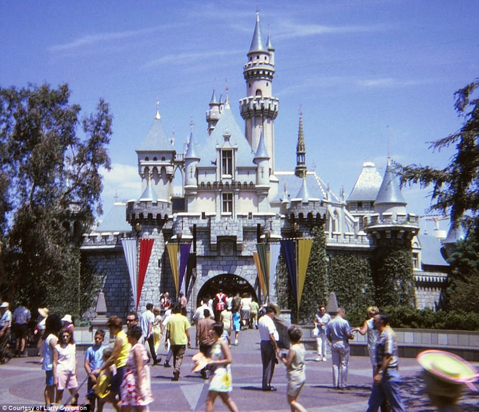 Como era a Disneyland em 1969