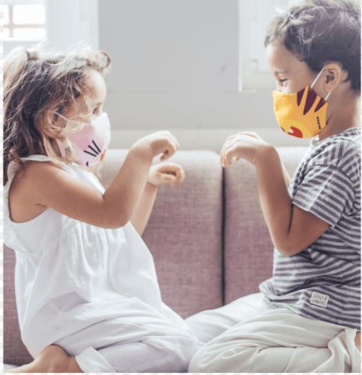 Já estão à venda máscaras para crianças. A partir de que idade é seguro usarem? Uma pediatra explica