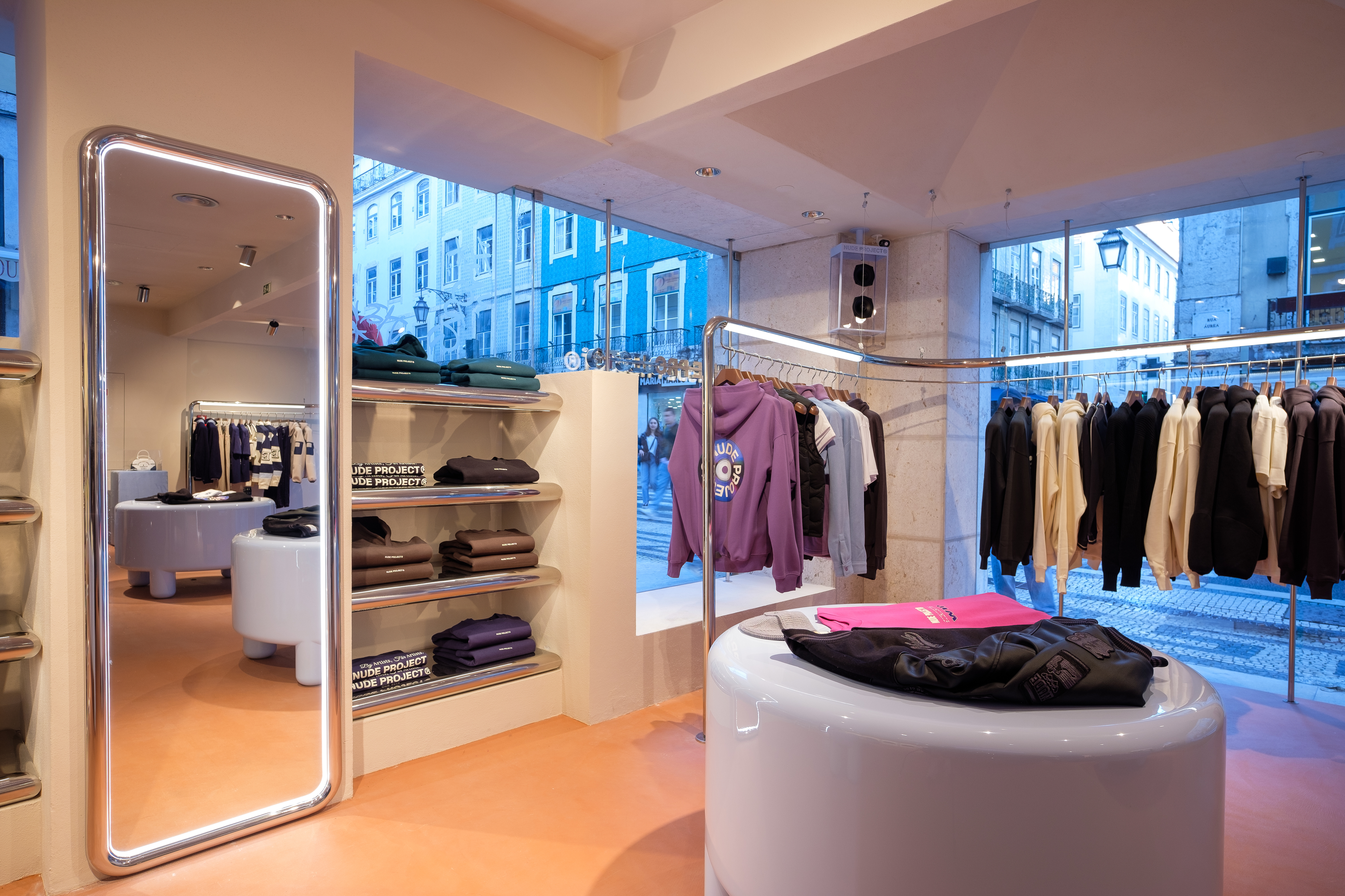 Nude Project abre primeira loja em Portugal. 15 peças bem cool da marca de streetwear