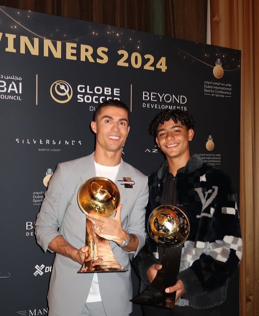 Cristianinho estreia-se em jogo da Seleção Nacional aos 14 anos. Veja o vídeo do pequeno craque