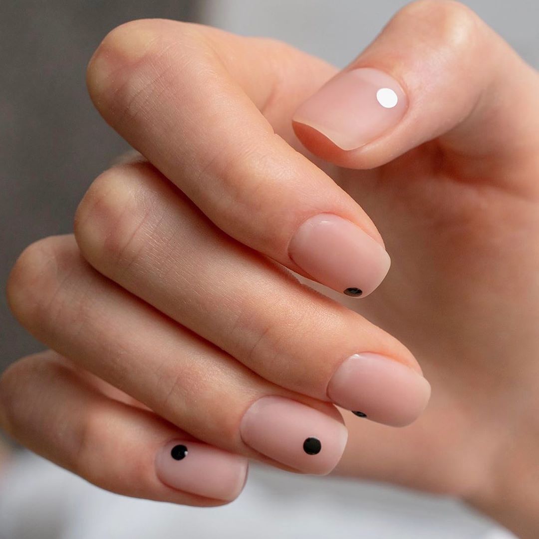 Manicura minimalista inspirações para quem presta atenção aos detalhes Outras coisas Miranda