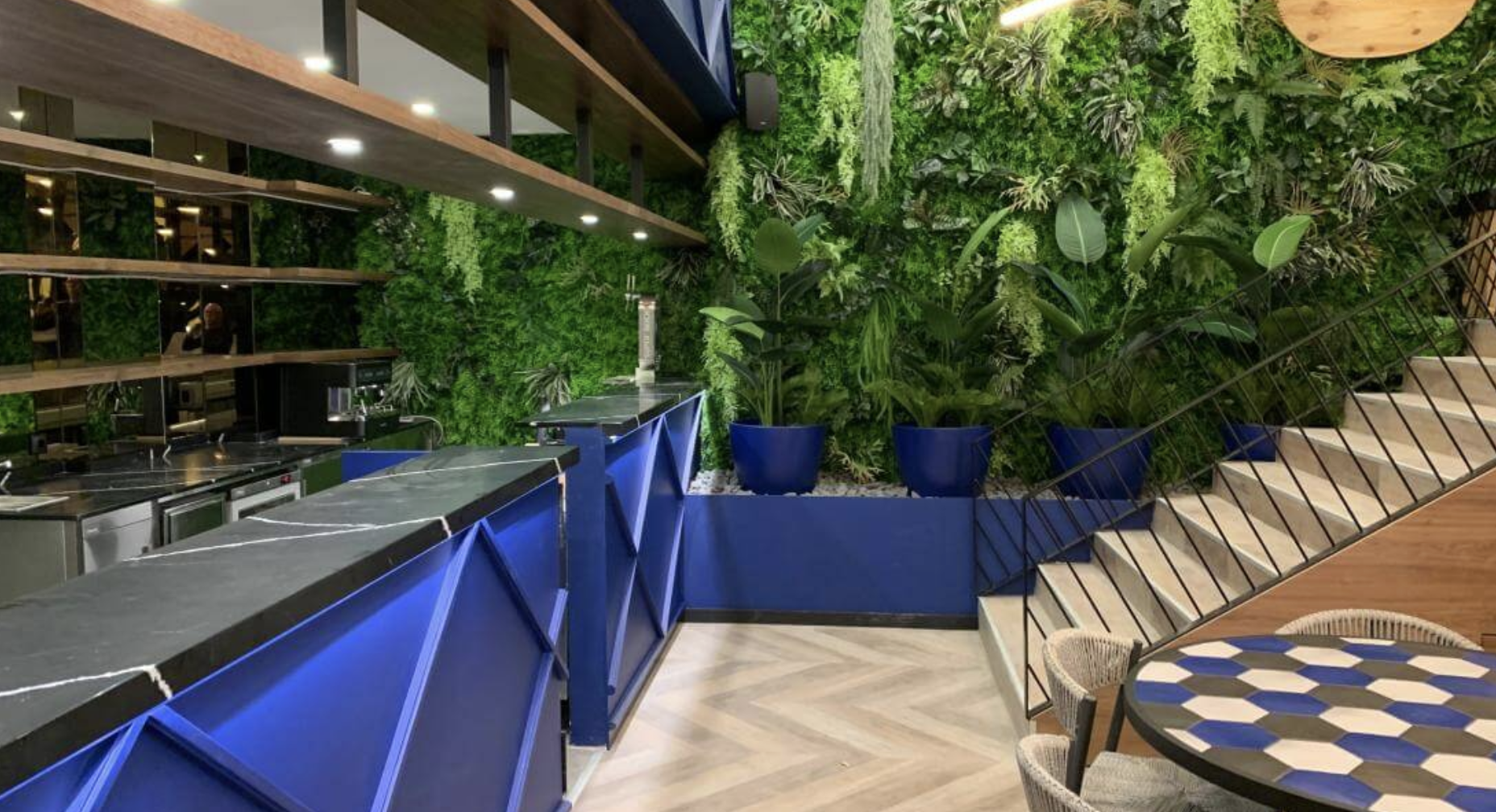 Fomos experimentar a nova pizzaria Luzzo de Santos, que já abriu no coração da noite de Lisboa