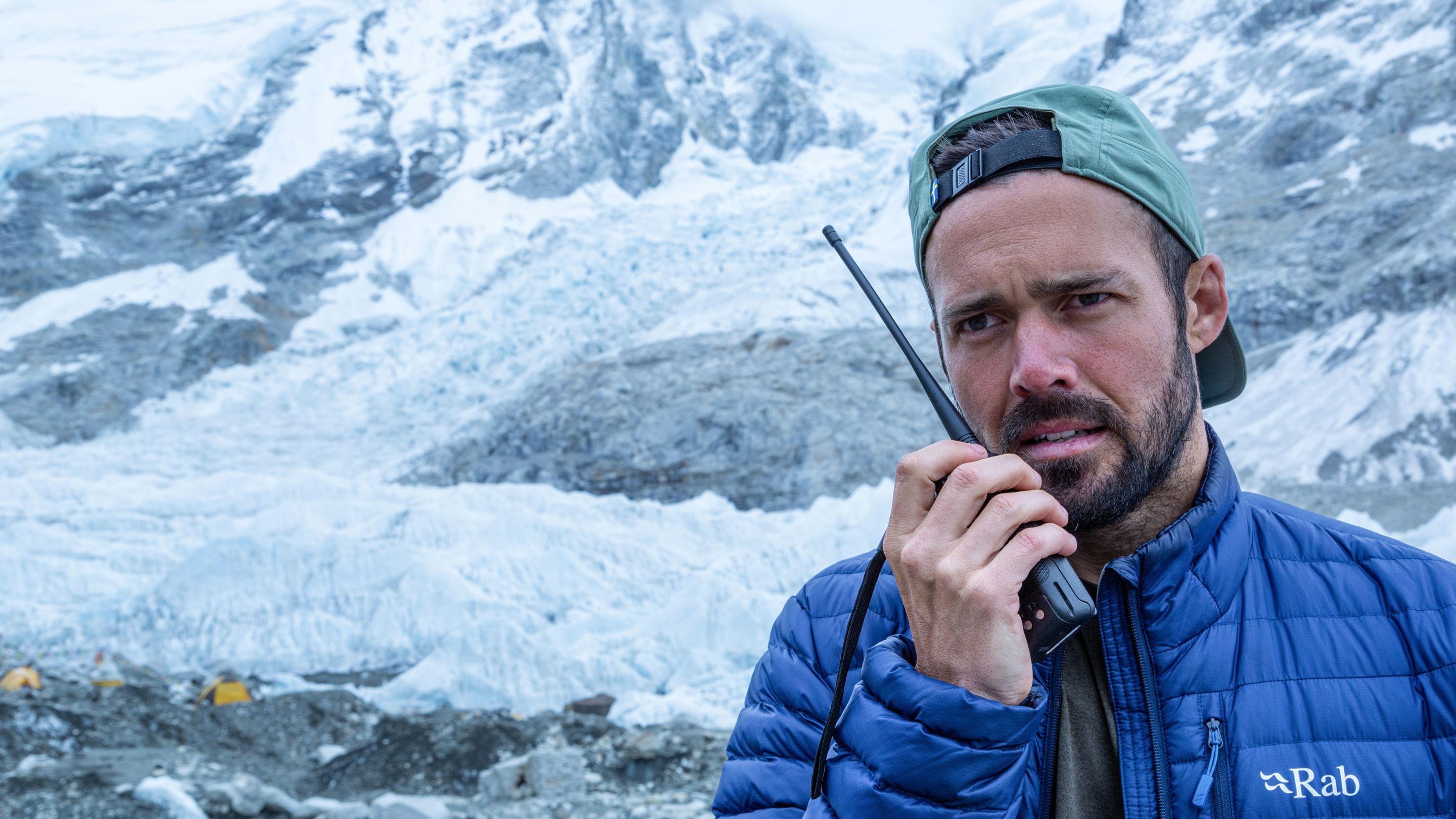 Michael morreu no Evereste. Mais de 20 anos depois, o irmão foi recuperar o corpo. Conheça a história real que está a chegar à Disney+