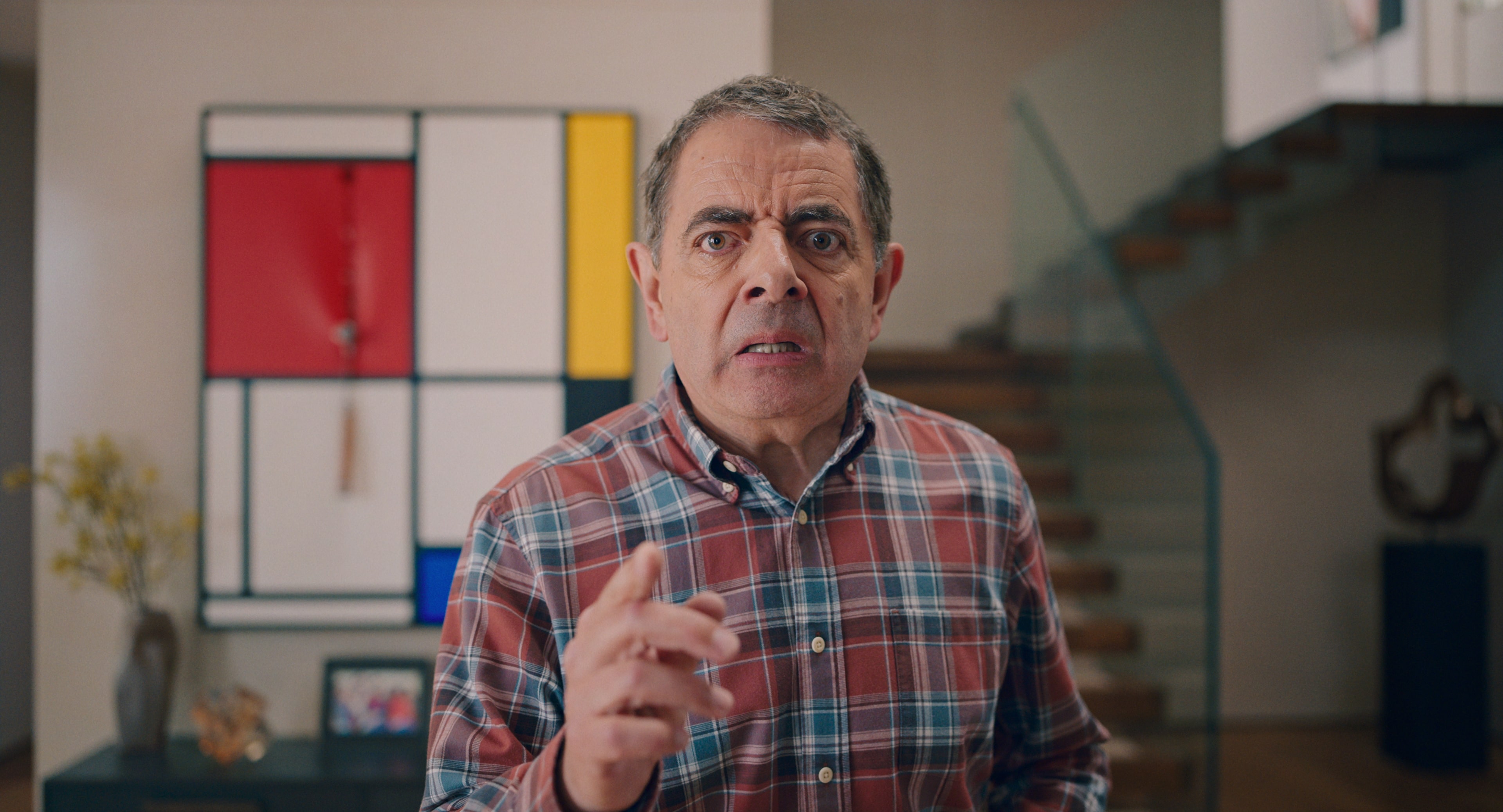 Há uma nova série da Netflix com Rowan Atkinson, o famoso Mr. Bean