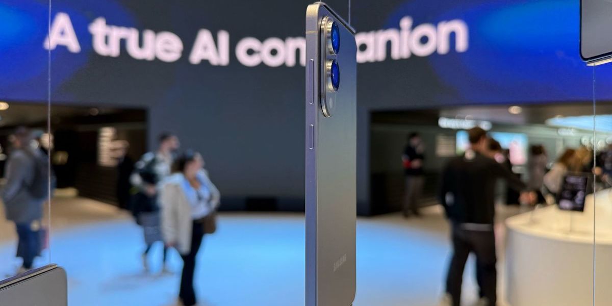 Samsung vai lançar o ultrafino Galaxy S25 Edge antes do iPhone 17 Air