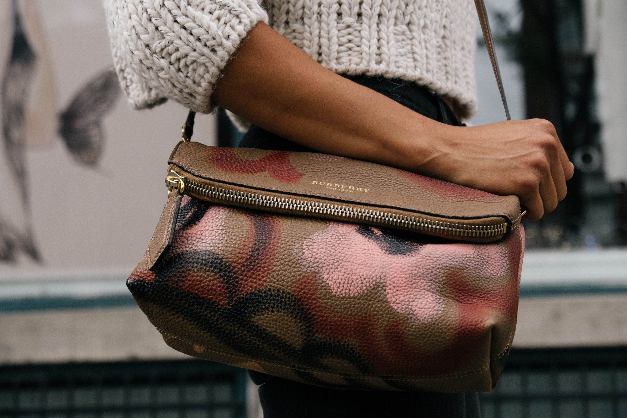 Tem malas de marcas de luxo que não usa? Troque-as por crédito na Fartfetch