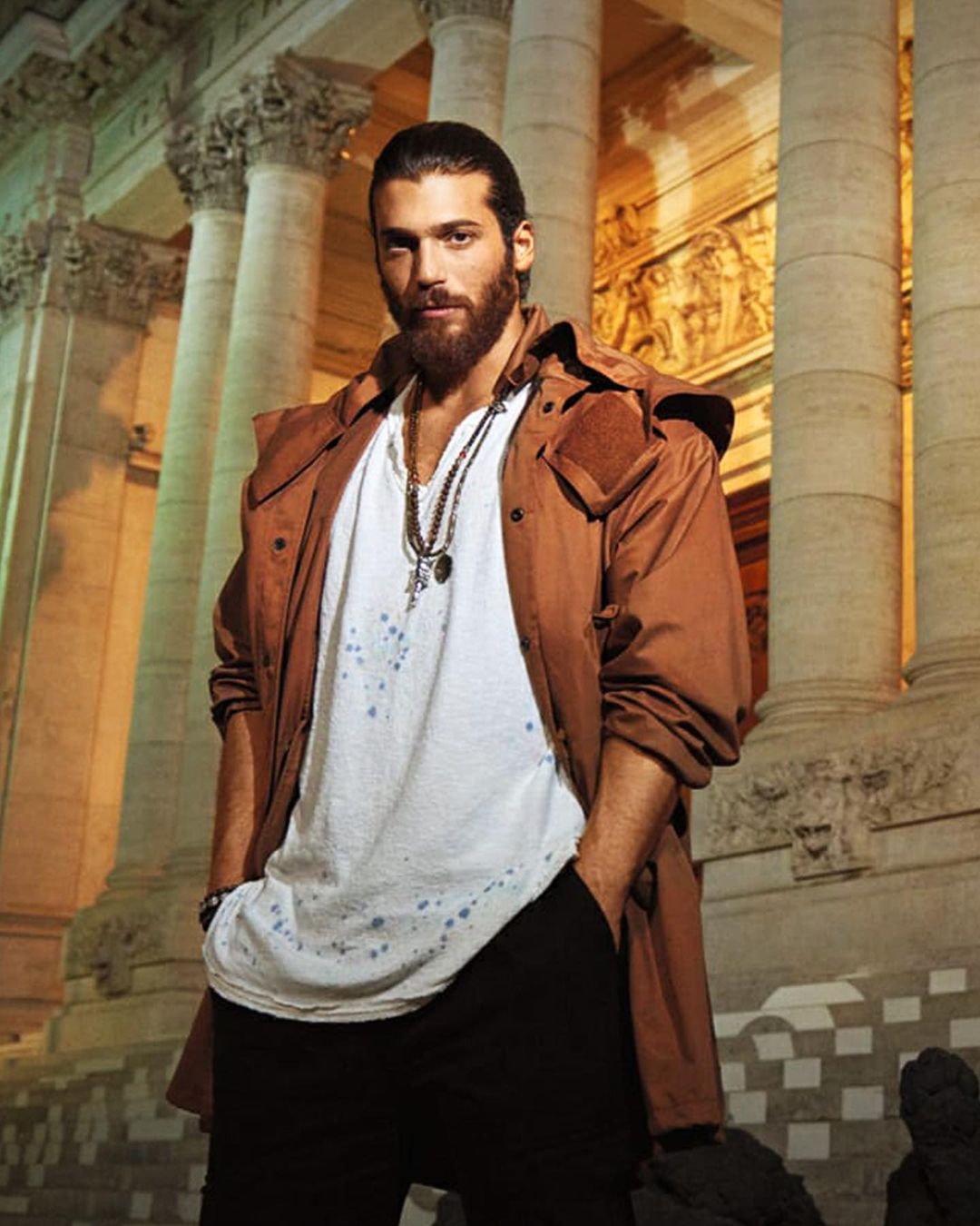 Vem aí uma nova série sobre o pirata Sandokan, protagonizada por uma estrela turca