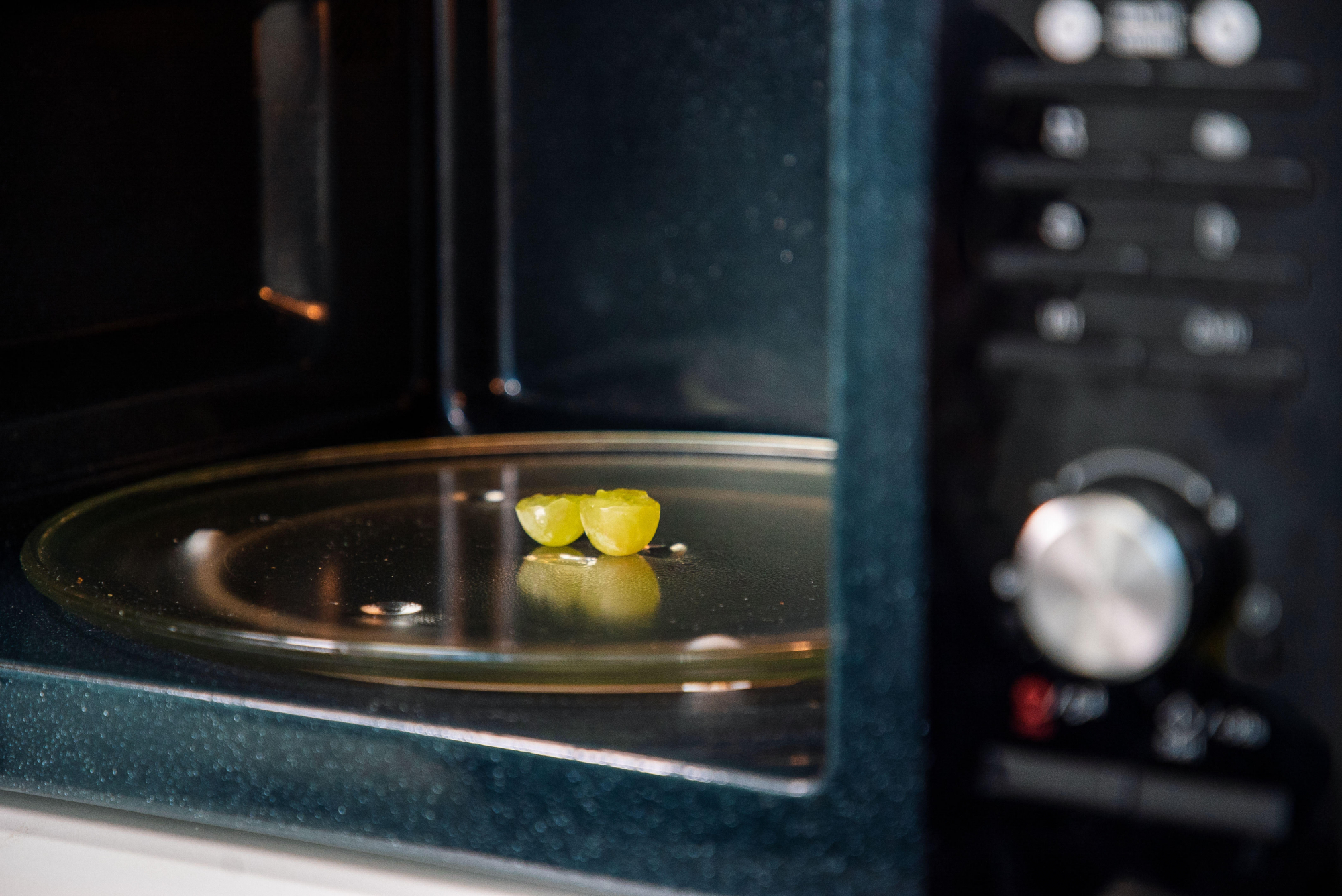 Há uvas a pegar fogo no YouTube. Fomos testar o vídeo viral