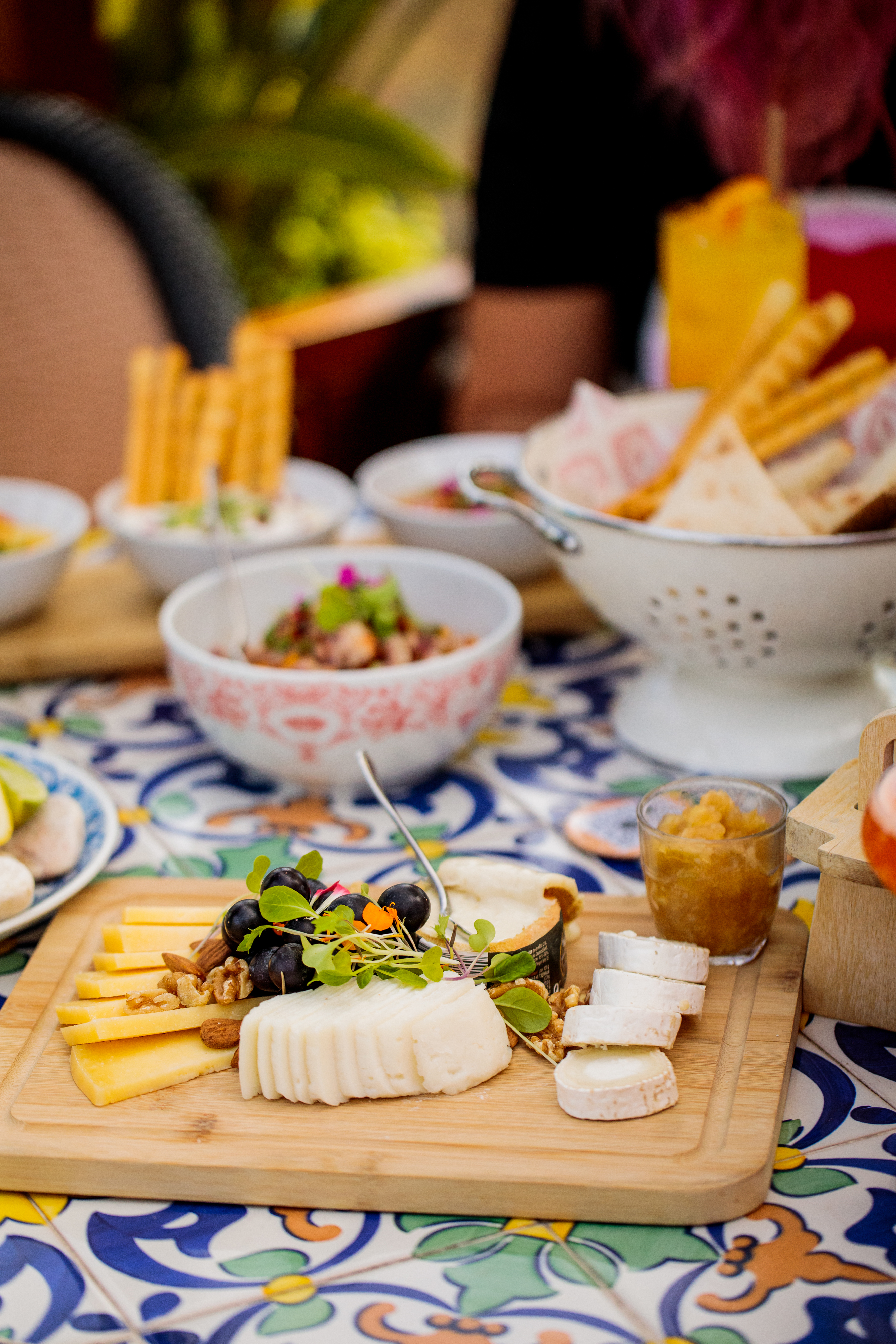 Estes 8 restaurantes estão cheios de novidades para o verão (há happy hours, rooftops e novos menus)