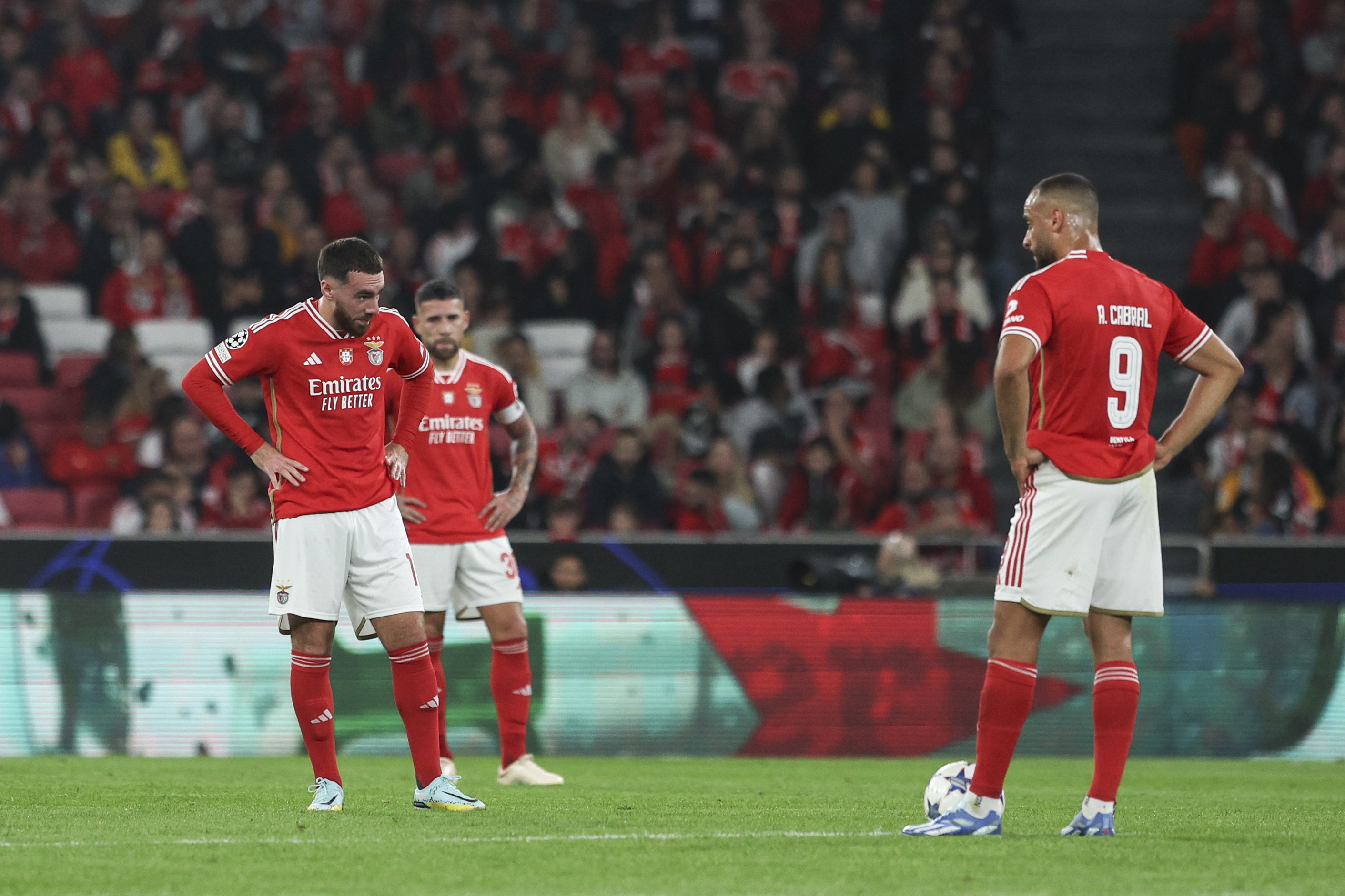 Benfica perde na Grécia por dois pontos na 'champions' de basquetebol -  Basquetebol - SAPO Desporto