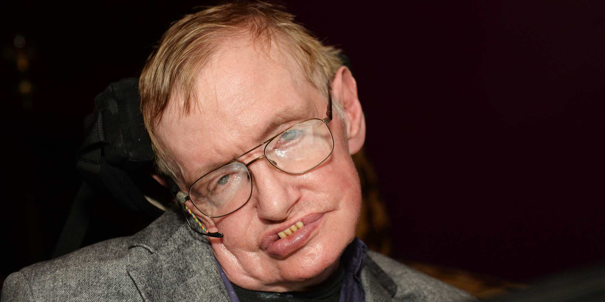 Tese de doutoramento de Stephen Hawking pronta para inspirar acesso livre ao conhecimento