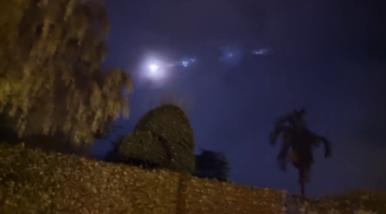 Portugal a salvo. Foguetão chinês já entrou na atmosfera e aterrou no mar (e há vídeos)