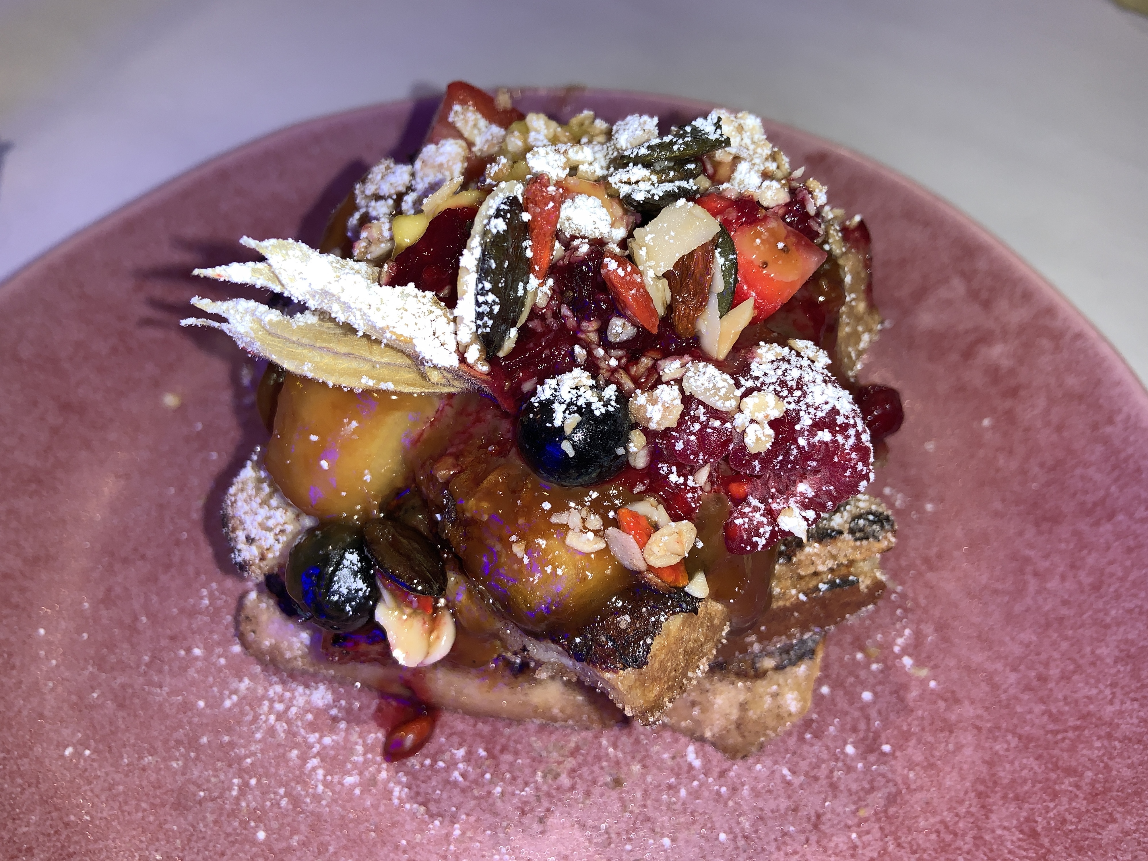 Queremos comer as panquecas e a french toast deste novo brunch de manhã à noite — e é possível