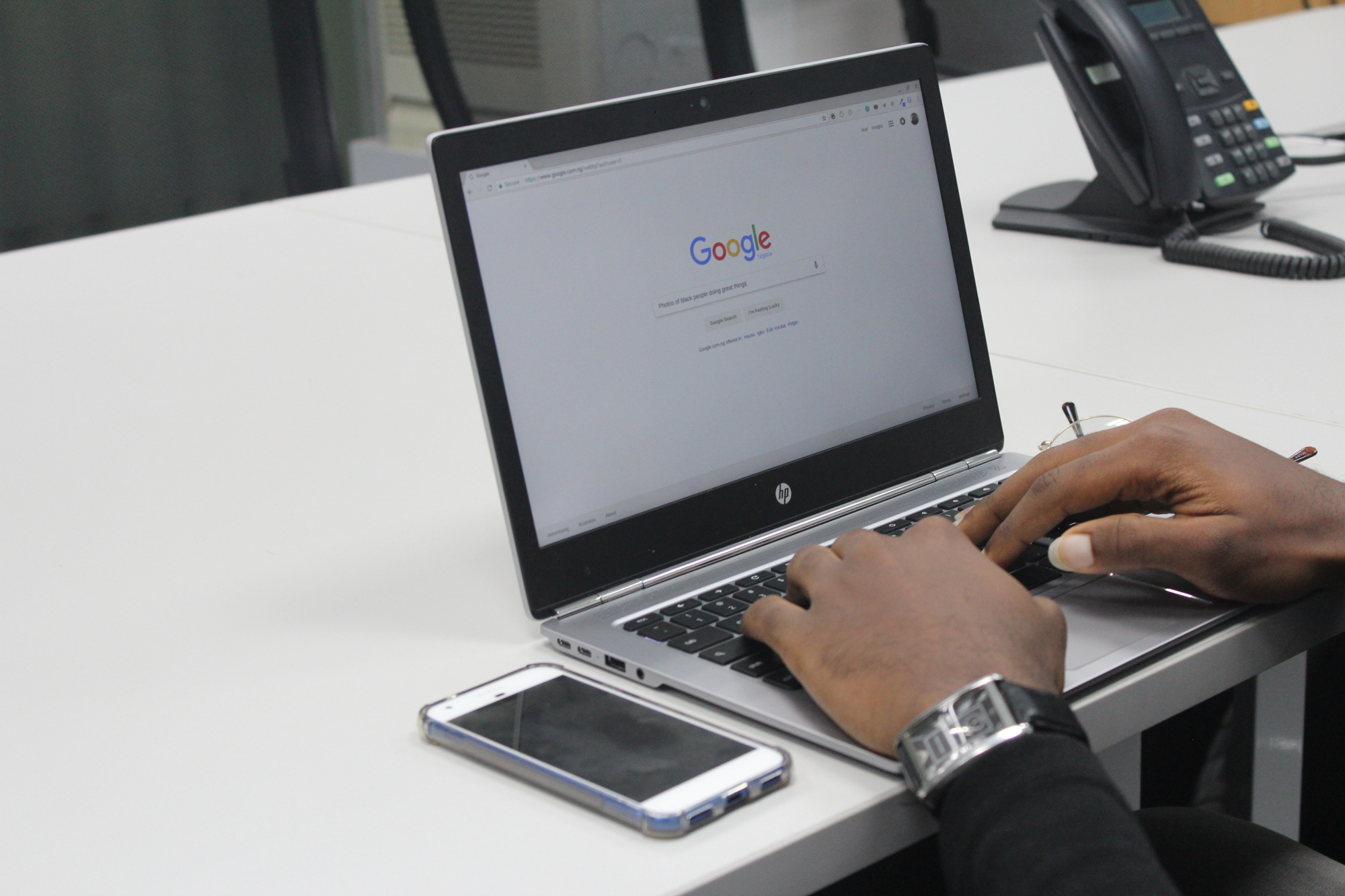 Graças à Google já pode fazer desaparecer metade do universo — ou algo parecido