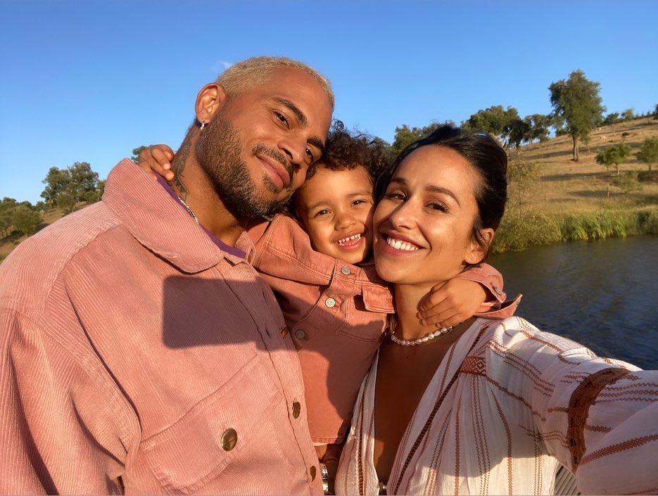 Cucumbi. O turismo rural paradisíaco em Montemor onde Rita Pereira está com o filho