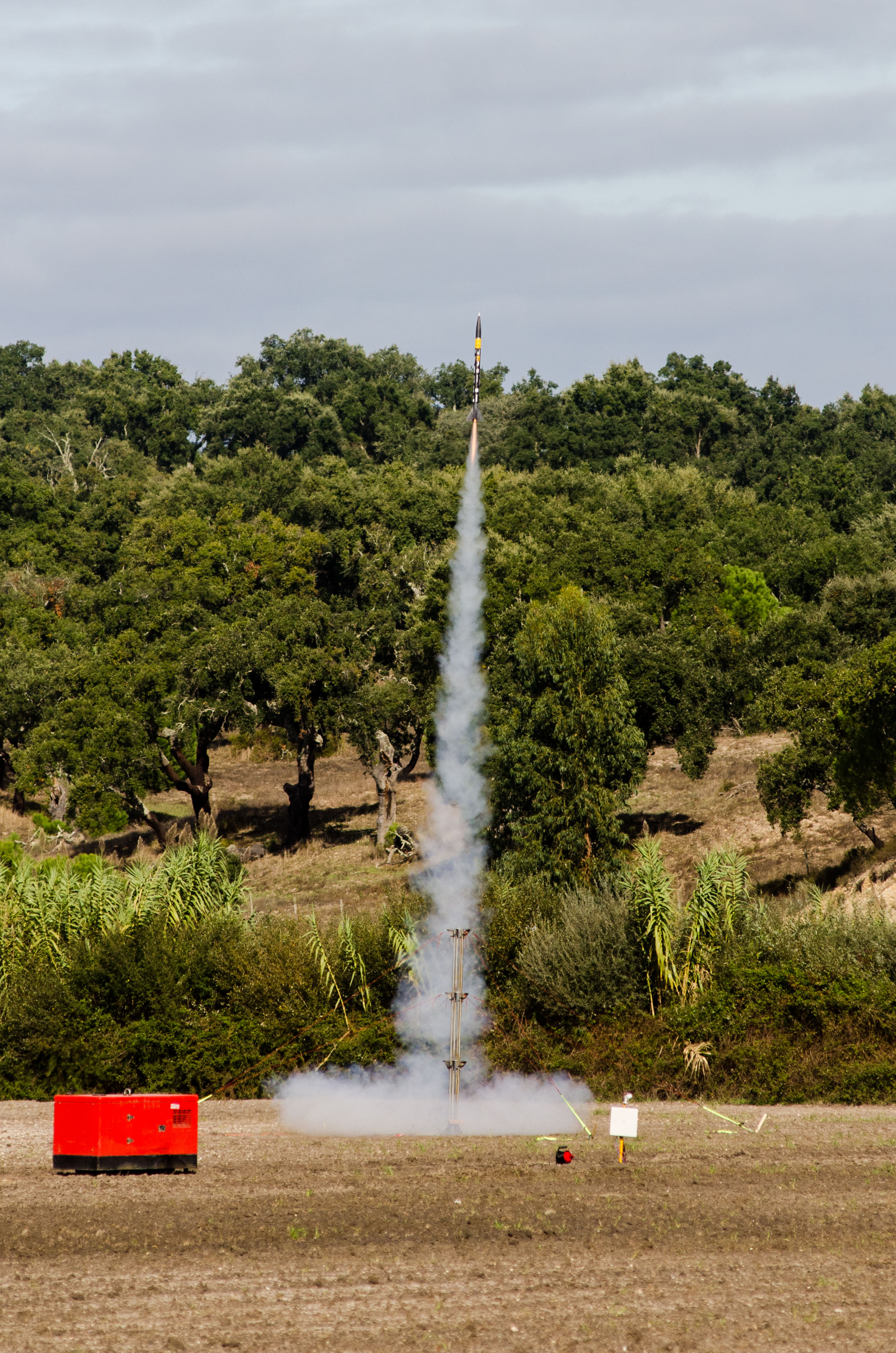 Esqueceu-se da sandes de panado em casa? Resolvido: a Uber Eats já faz entregas na praia
