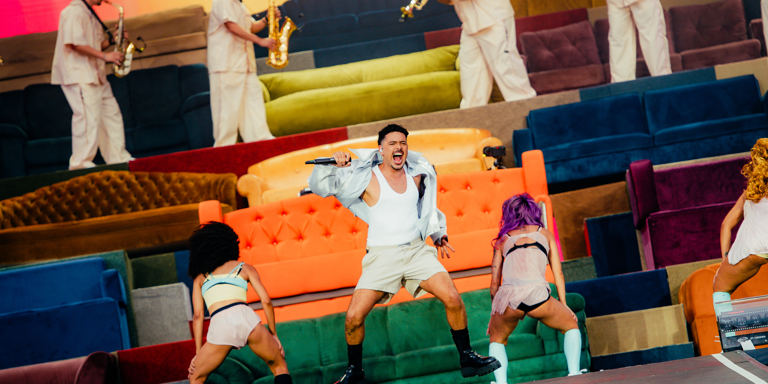 Pedro Sampaio de la ventana del cuarto al escenario Mundo do Rock in Rio Brasil: 