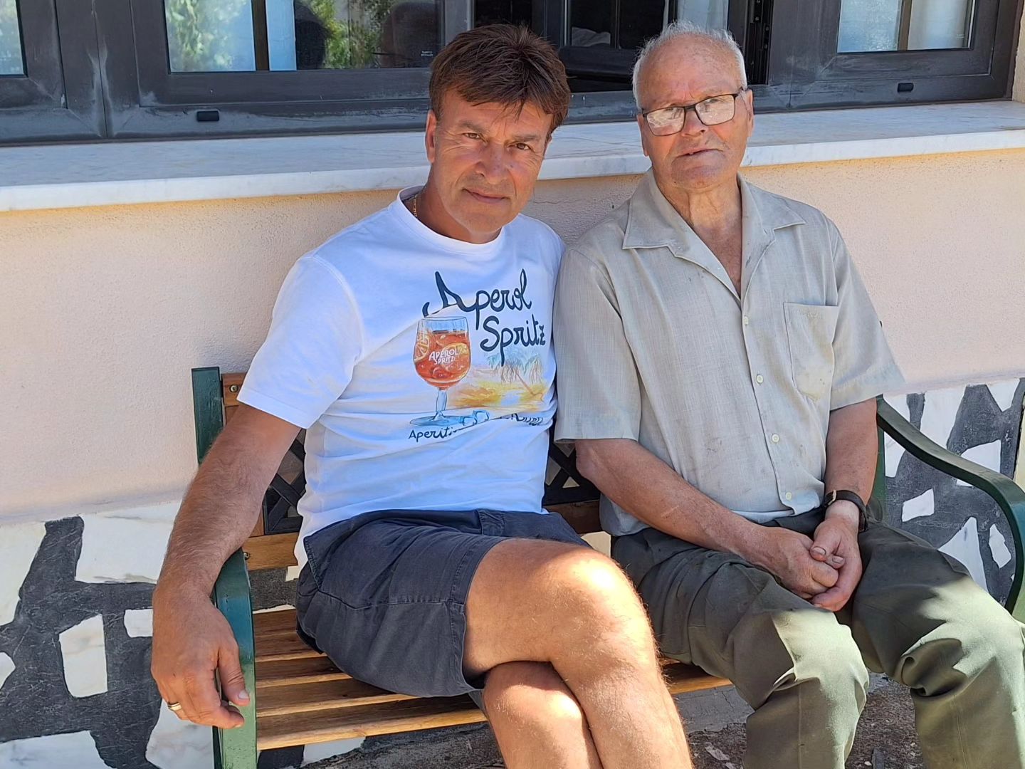 Pai de Tony Carreira hospitalizado. Estado de saúde “inspira cuidados”