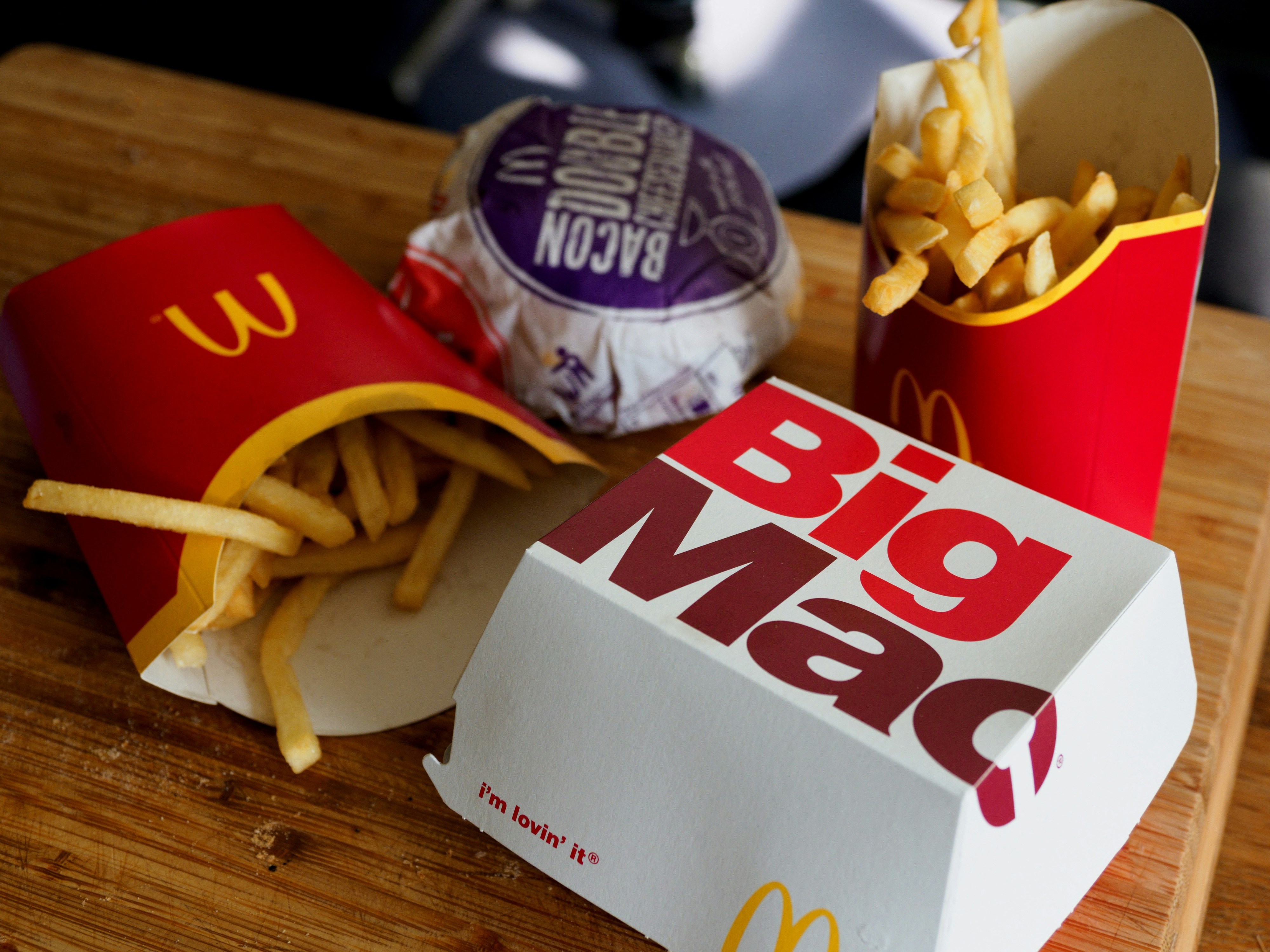 McDonald’s poderá ajustar menu para fazer face ao uso de medicamentos para perda de peso. Saiba tudo