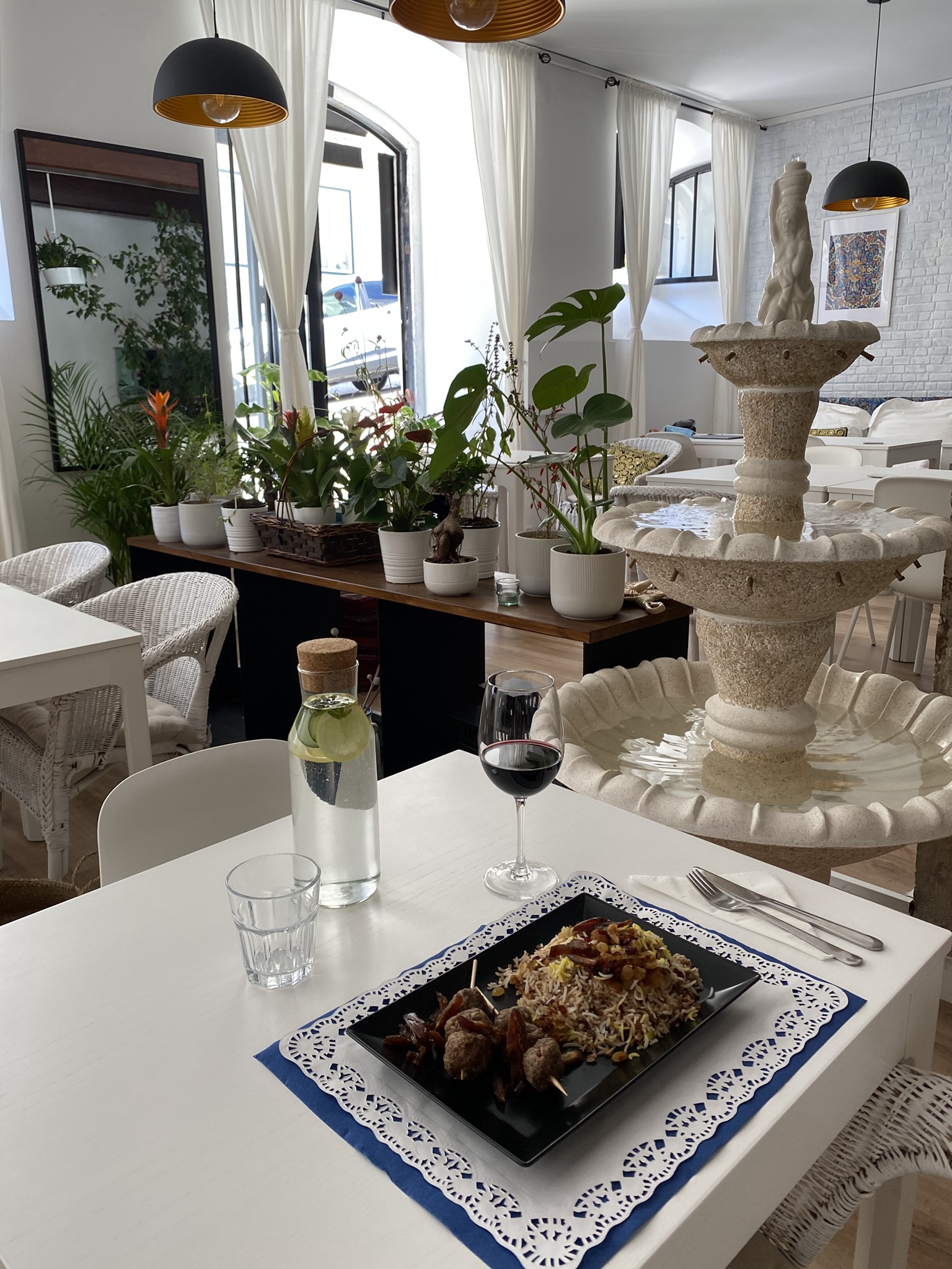 Restaurante Khayyam. Abriu um restaurante iraniano em Lisboa — com muitas tâmaras, açafrão e pistácio